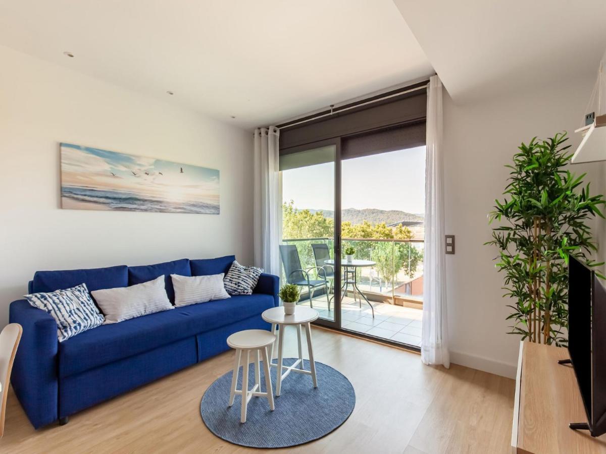 Belvilla By Oyo Modern Apartment In ปาลามอส ภายนอก รูปภาพ