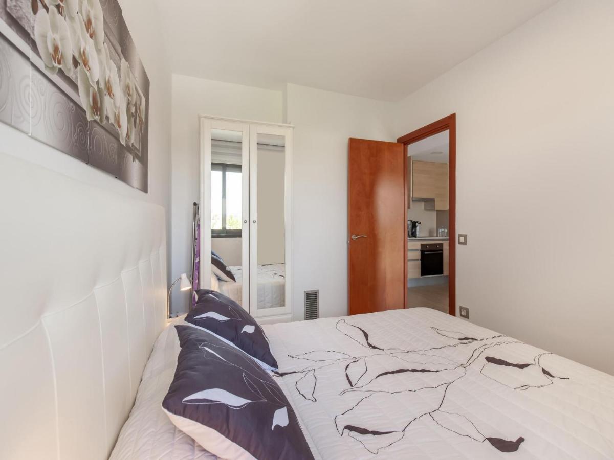 Belvilla By Oyo Modern Apartment In ปาลามอส ภายนอก รูปภาพ