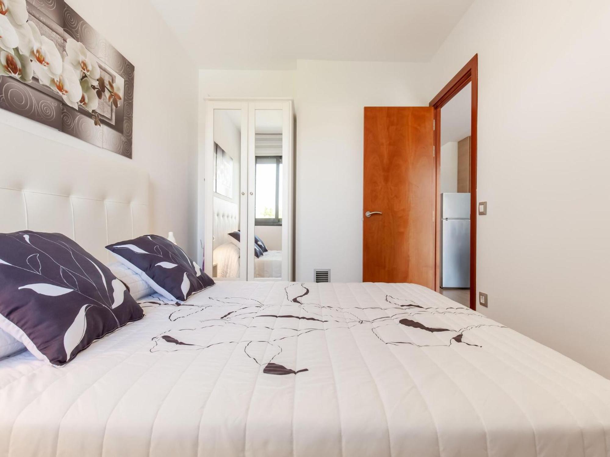 Belvilla By Oyo Modern Apartment In ปาลามอส ภายนอก รูปภาพ